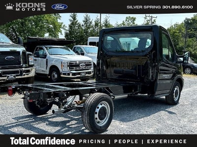 2023 Ford Transit Chassis Cab Base