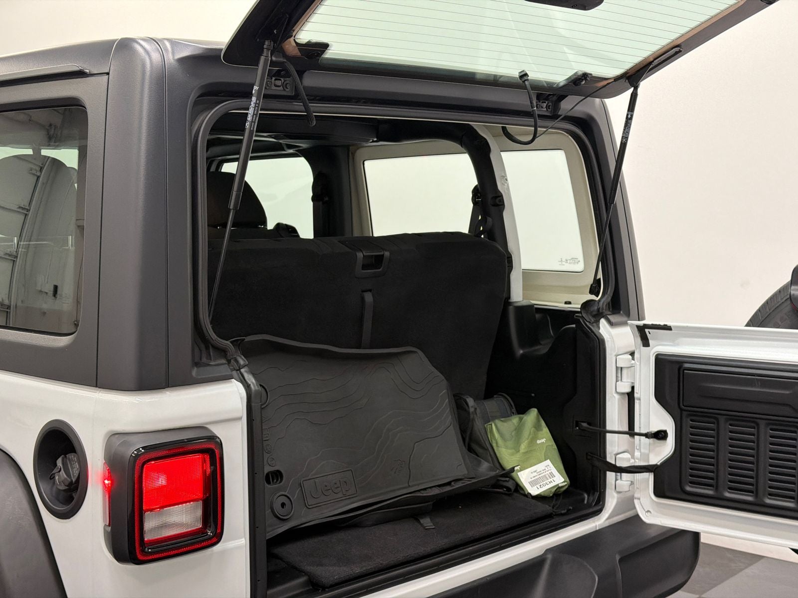 2022 Jeep Wrangler Sport