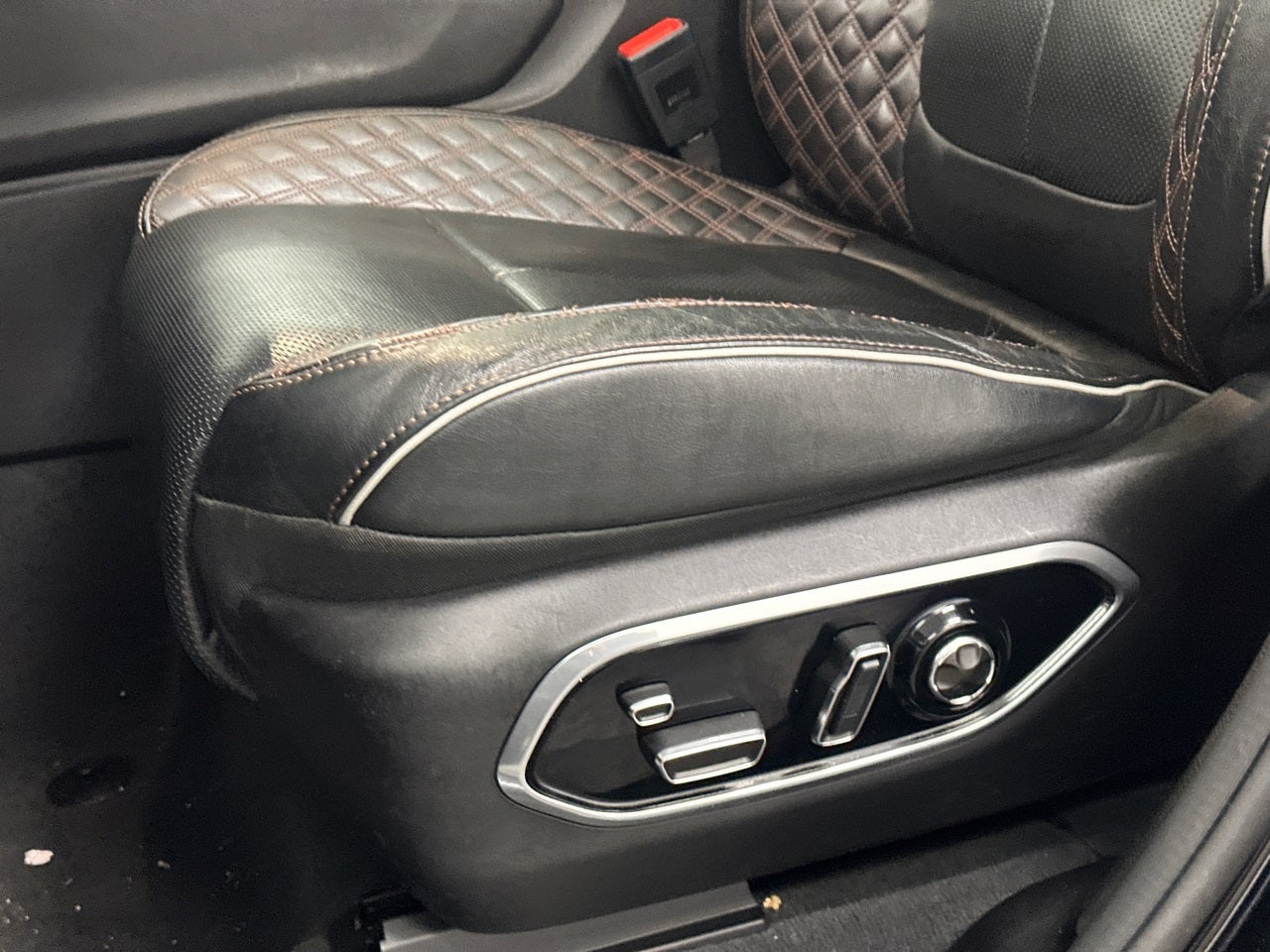 2023 Jeep Grand Cherokee Summit