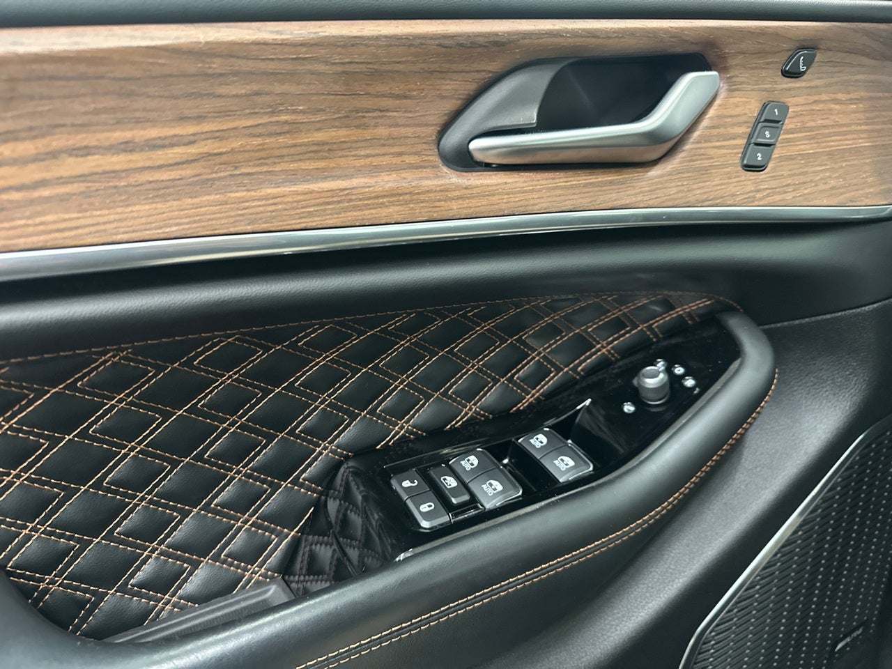 2023 Jeep Grand Cherokee Summit