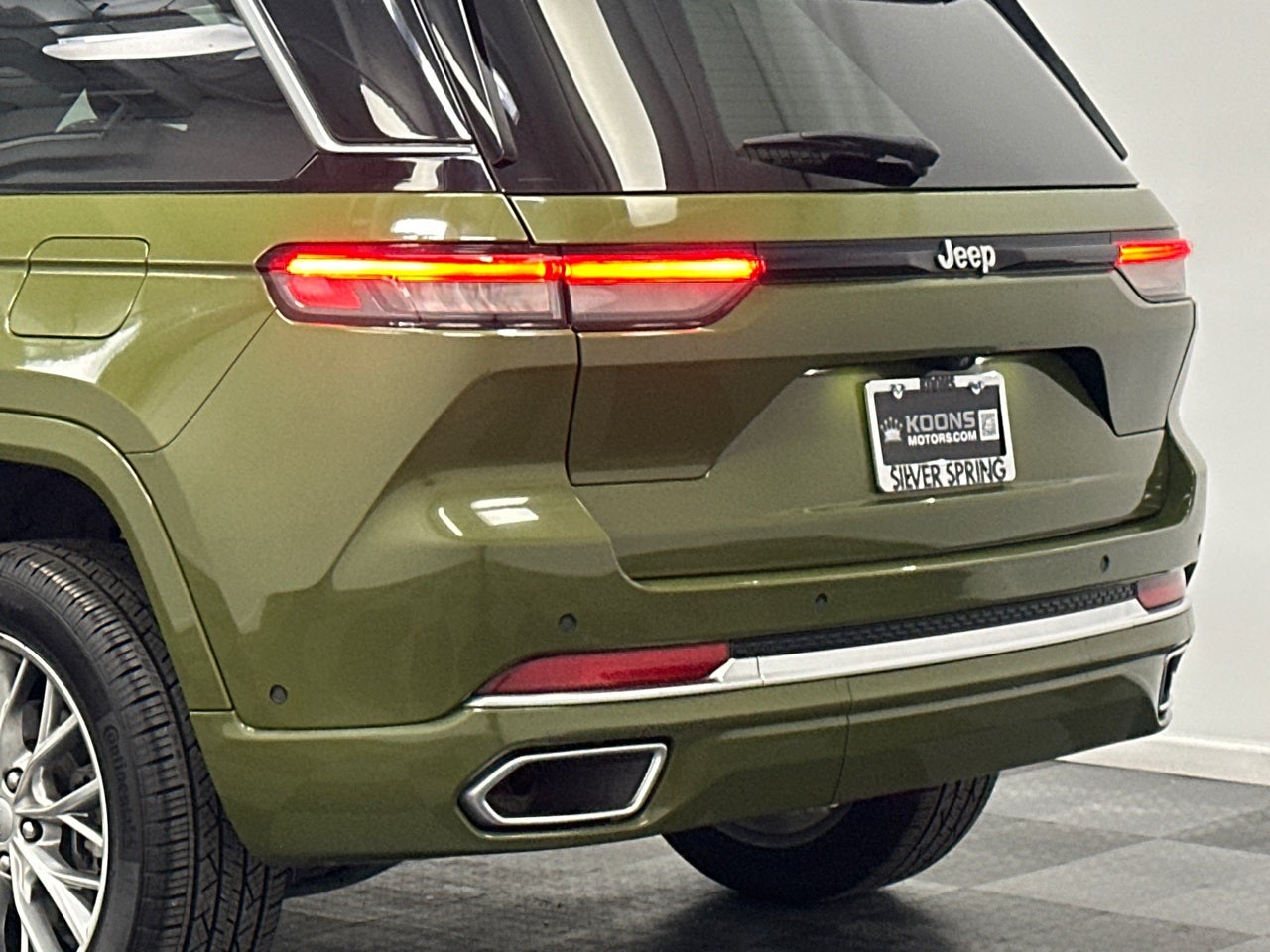 2023 Jeep Grand Cherokee Summit