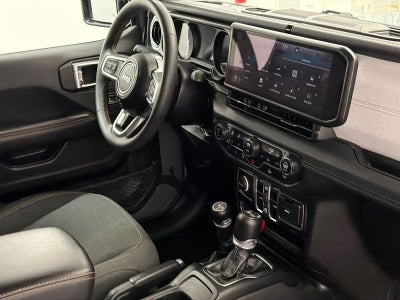 2024 Jeep Wrangler Sahara 4xe