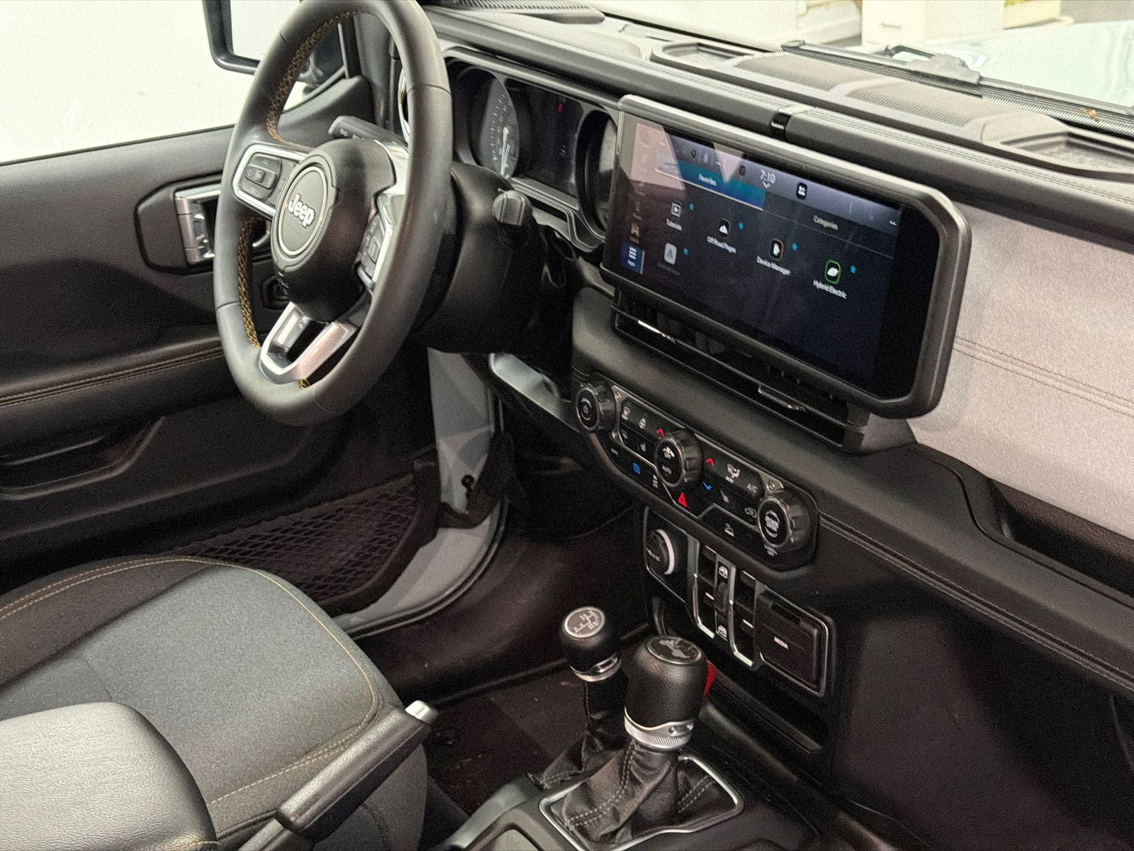 2024 Jeep Wrangler Sahara 4xe