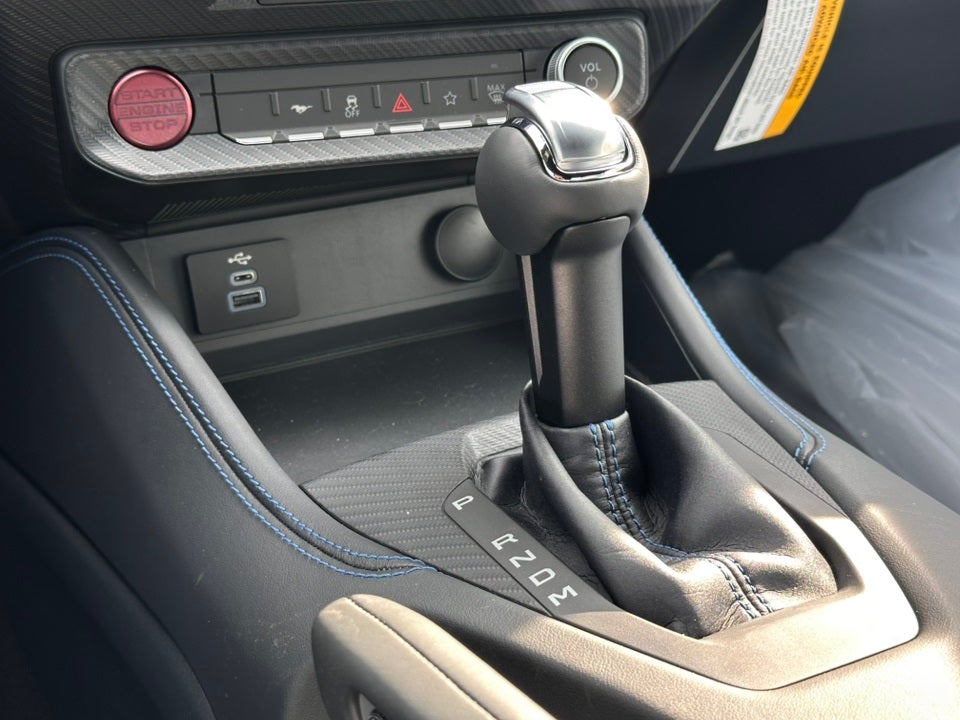 2025 Ford Mustang Dark Horse