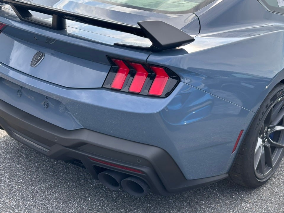 2025 Ford Mustang Dark Horse