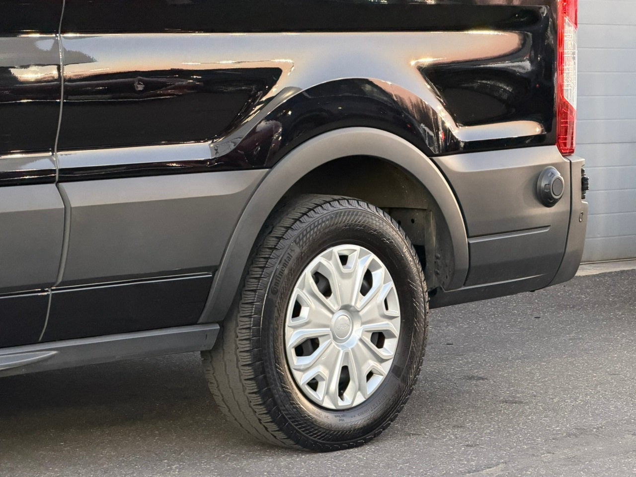 2024 Ford Transit-350 XLT