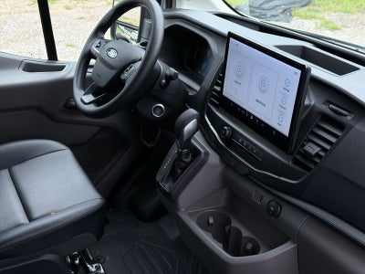 2026 Ford Transit-350 XL