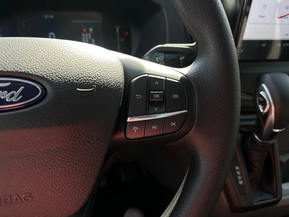 2025 Ford Transit-350 XL