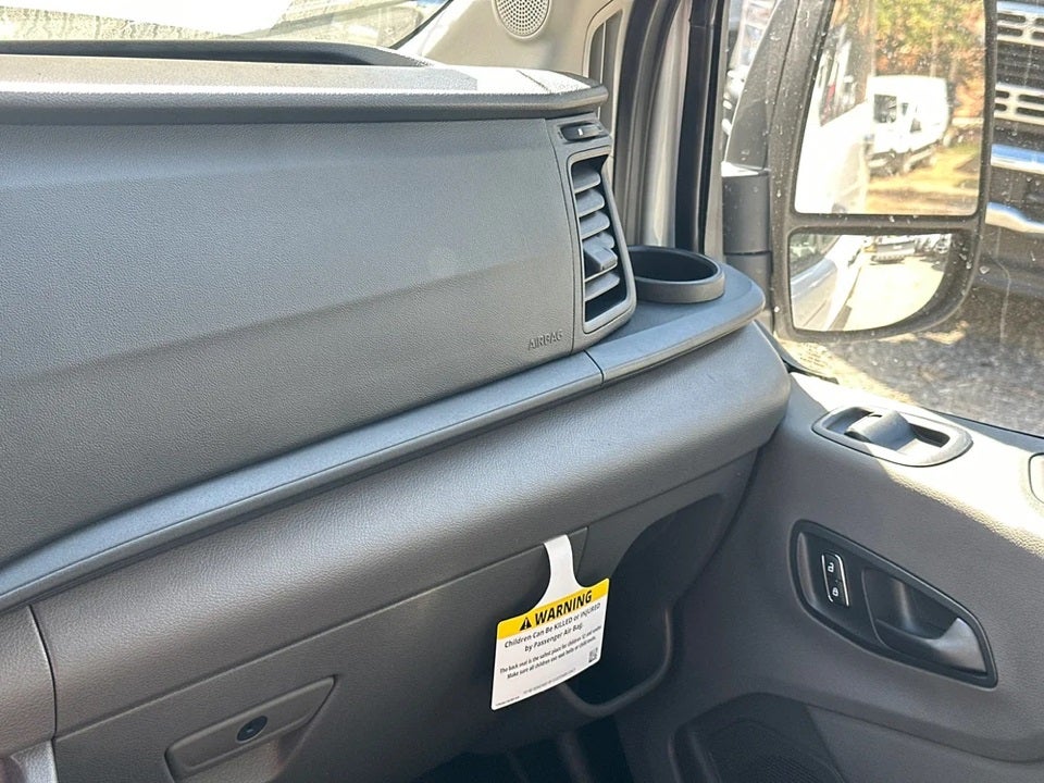 2025 Ford Transit-350 XL