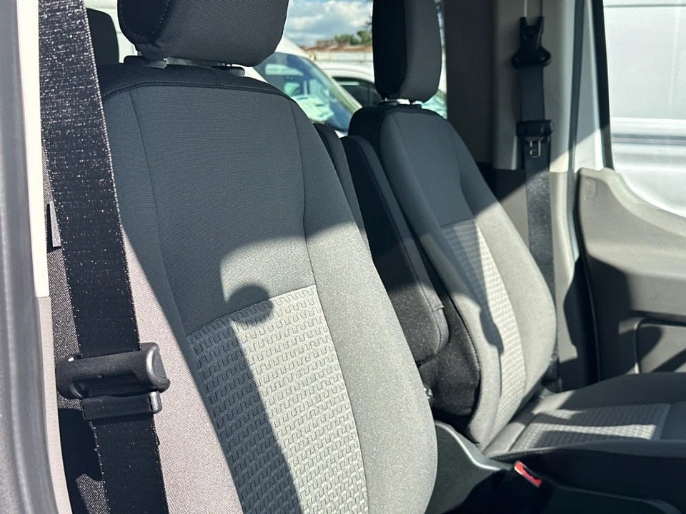 2025 Ford Transit-350 XL