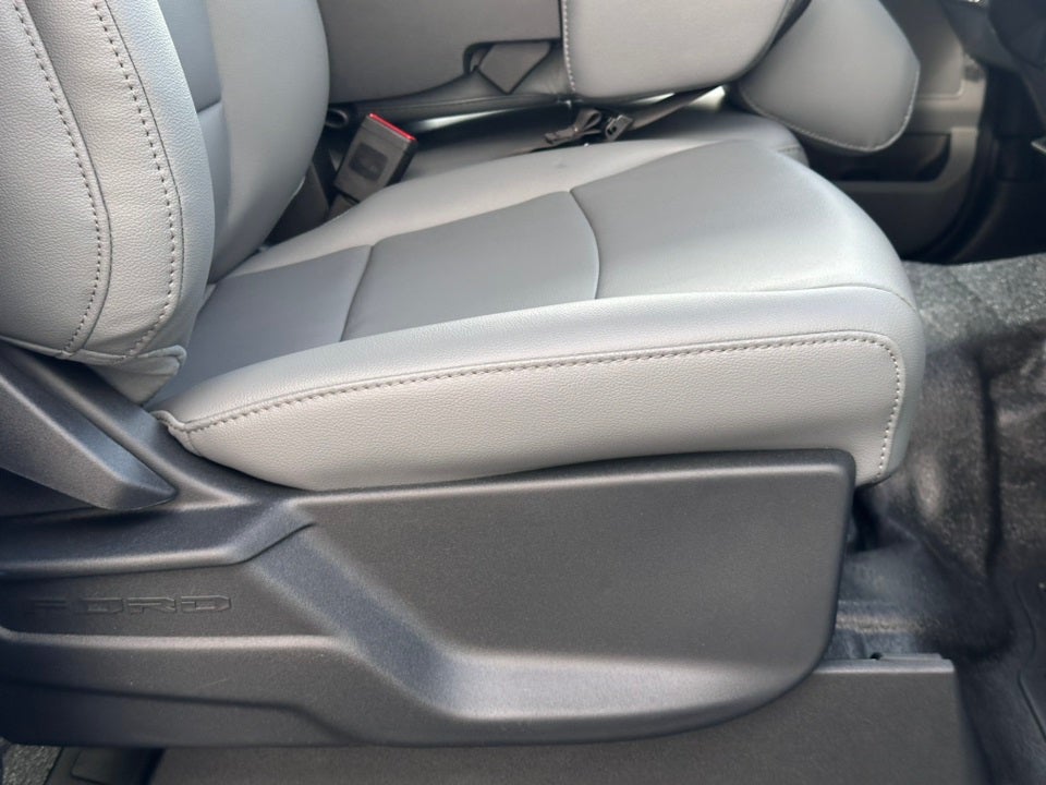 2025 Ford F-450SD Reading Service Body