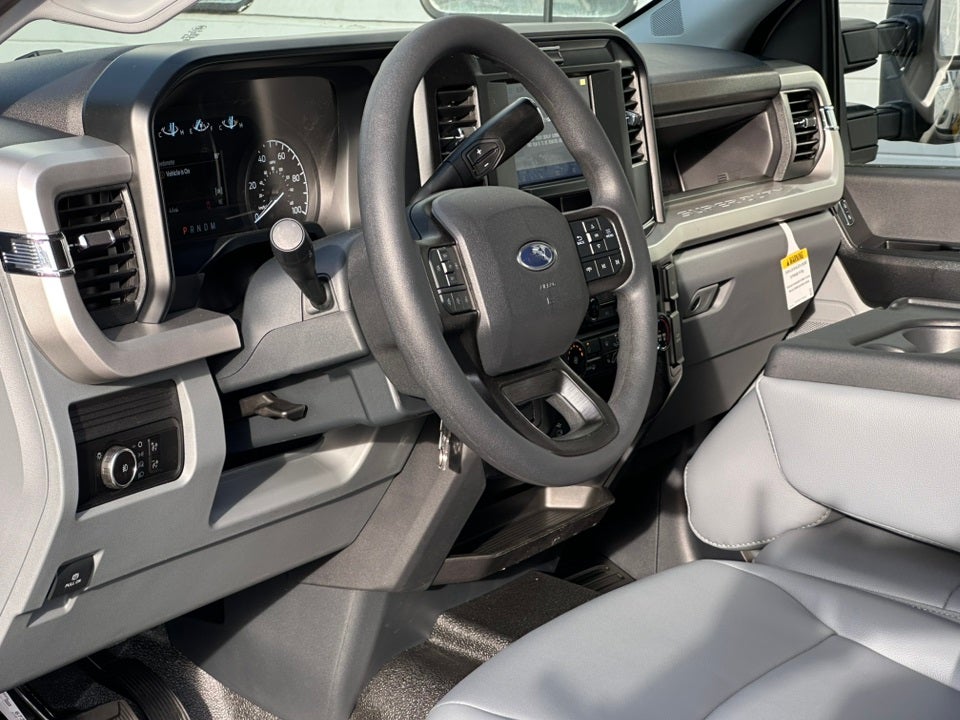 2025 Ford F-450SD Reading Service Body