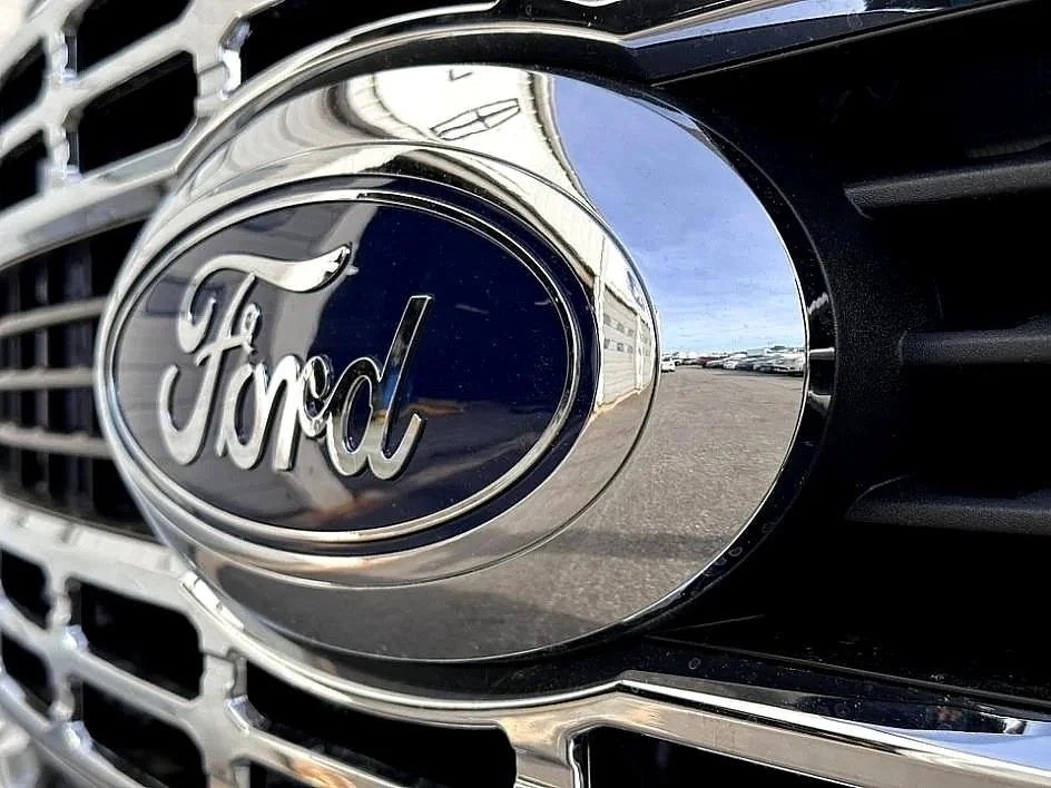 2025 Ford F-550SD PJs Service Body