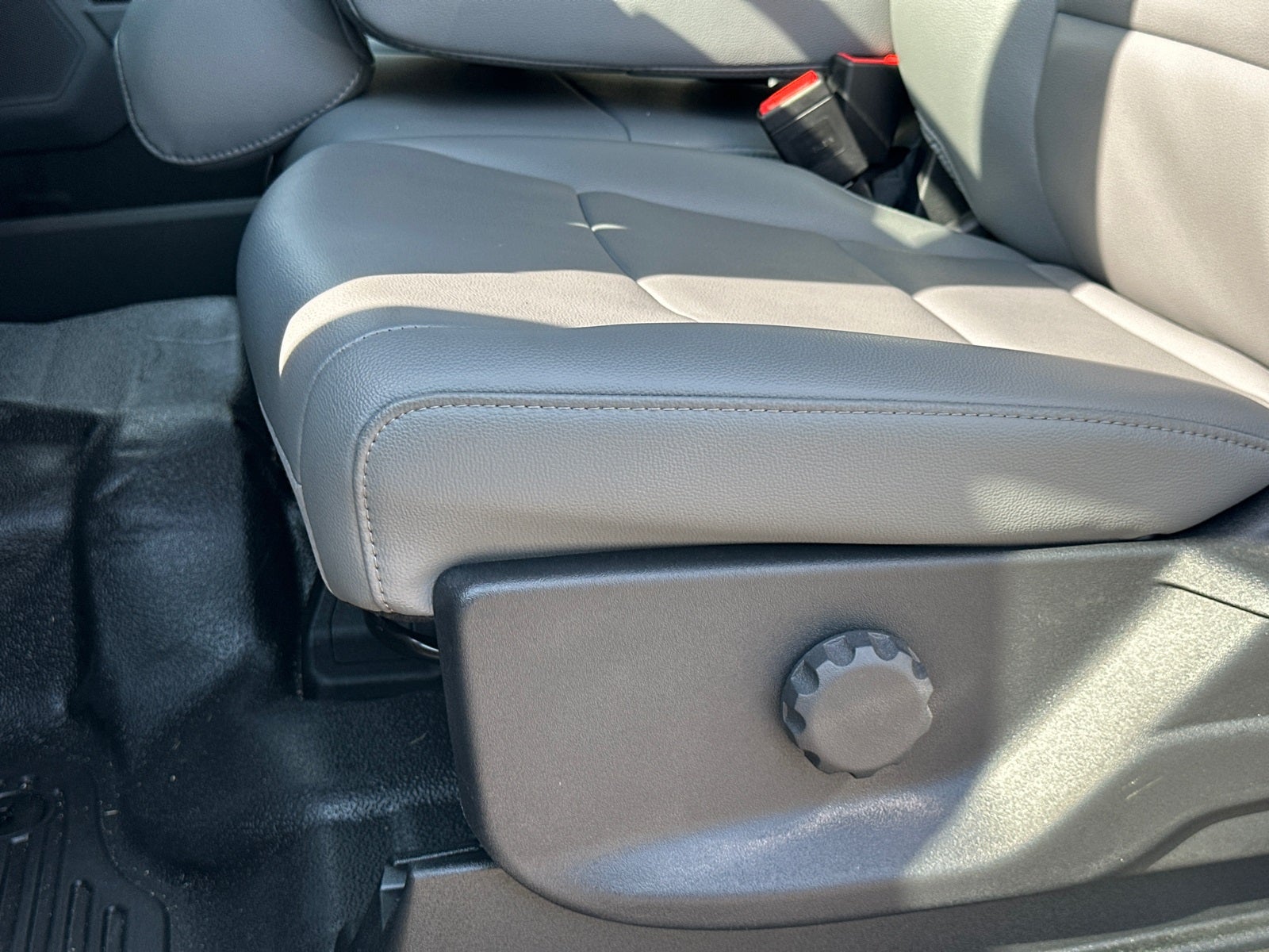 2025 Ford F-550SD PJs Service Body with Ladder Rack