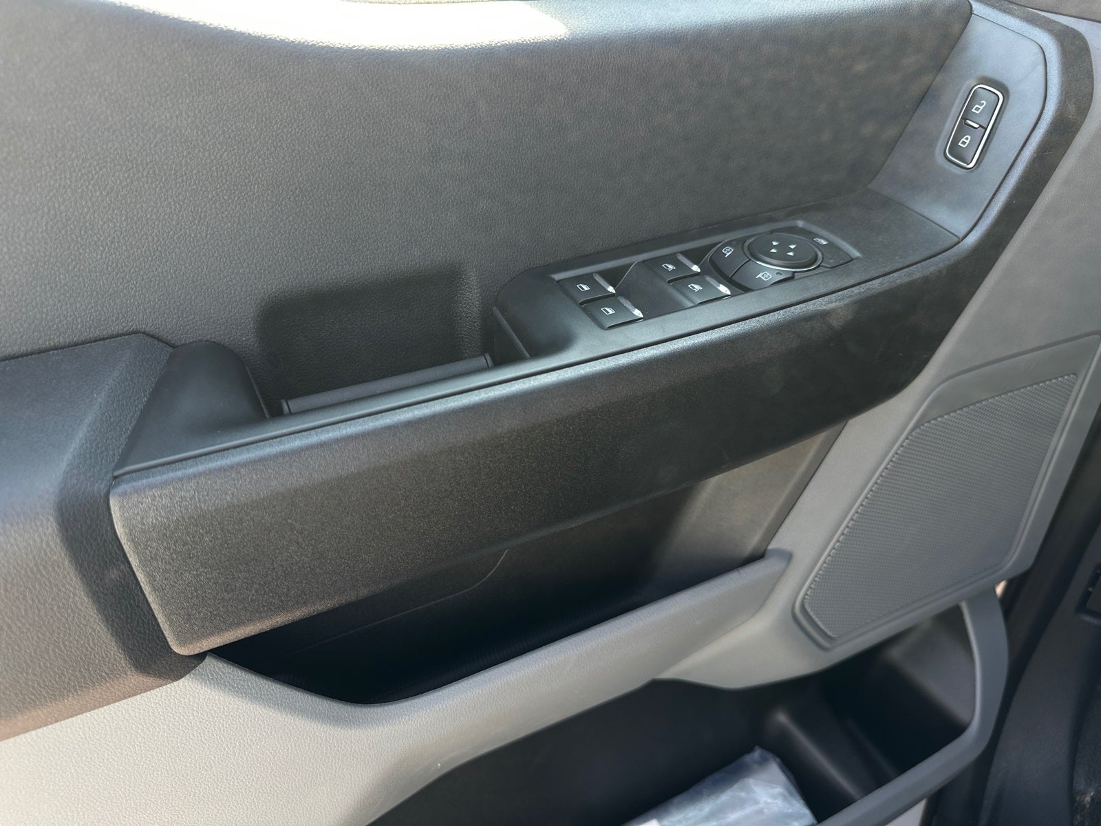 2025 Ford F-550SD PJs Service Body with Ladder Rack