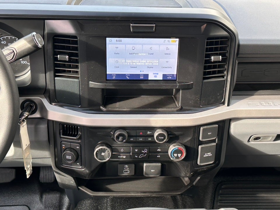 2025 Ford F-550SD Reading Service Body