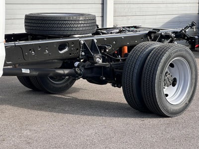 2025 Ford F-550SD Reading Service Body