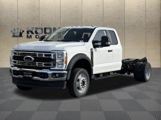 2025 Ford F-550SD Reading Service Body