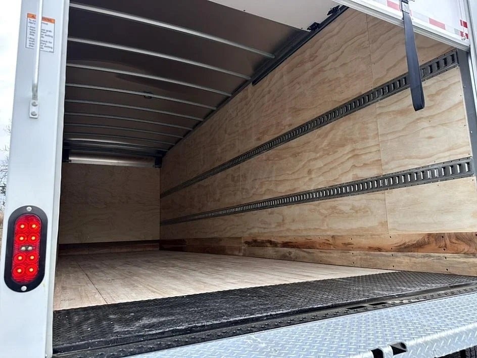 2026 Ford F-650SD Morgan 26 Foot Box Truck