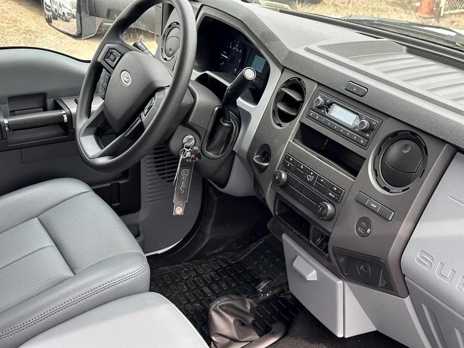 2026 Ford F-650SD Morgan 26 Foot Box Truck