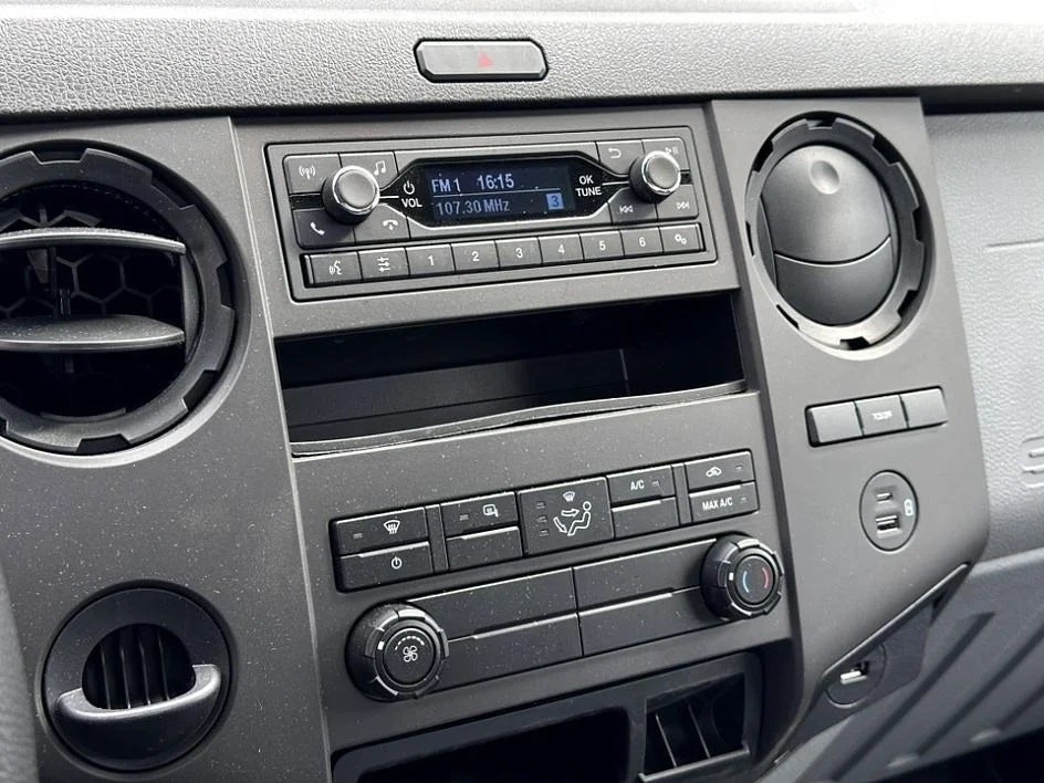 2026 Ford F-650SD Morgan 26 Foot Box Truck