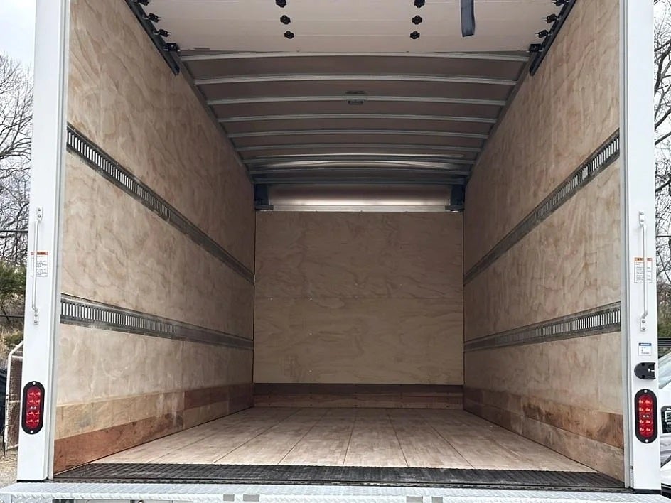 2026 Ford F-650SD Morgan 26 Foot Box Truck