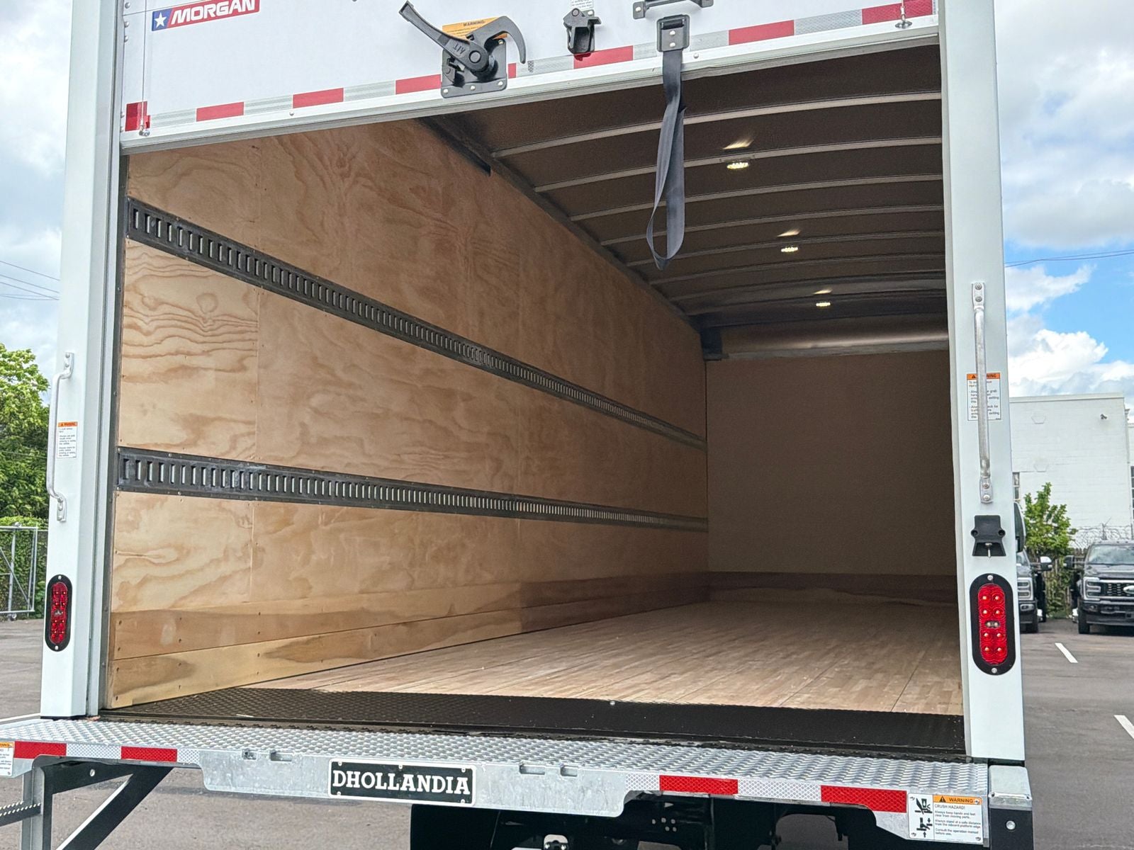 2027 Ford F-750SD Base