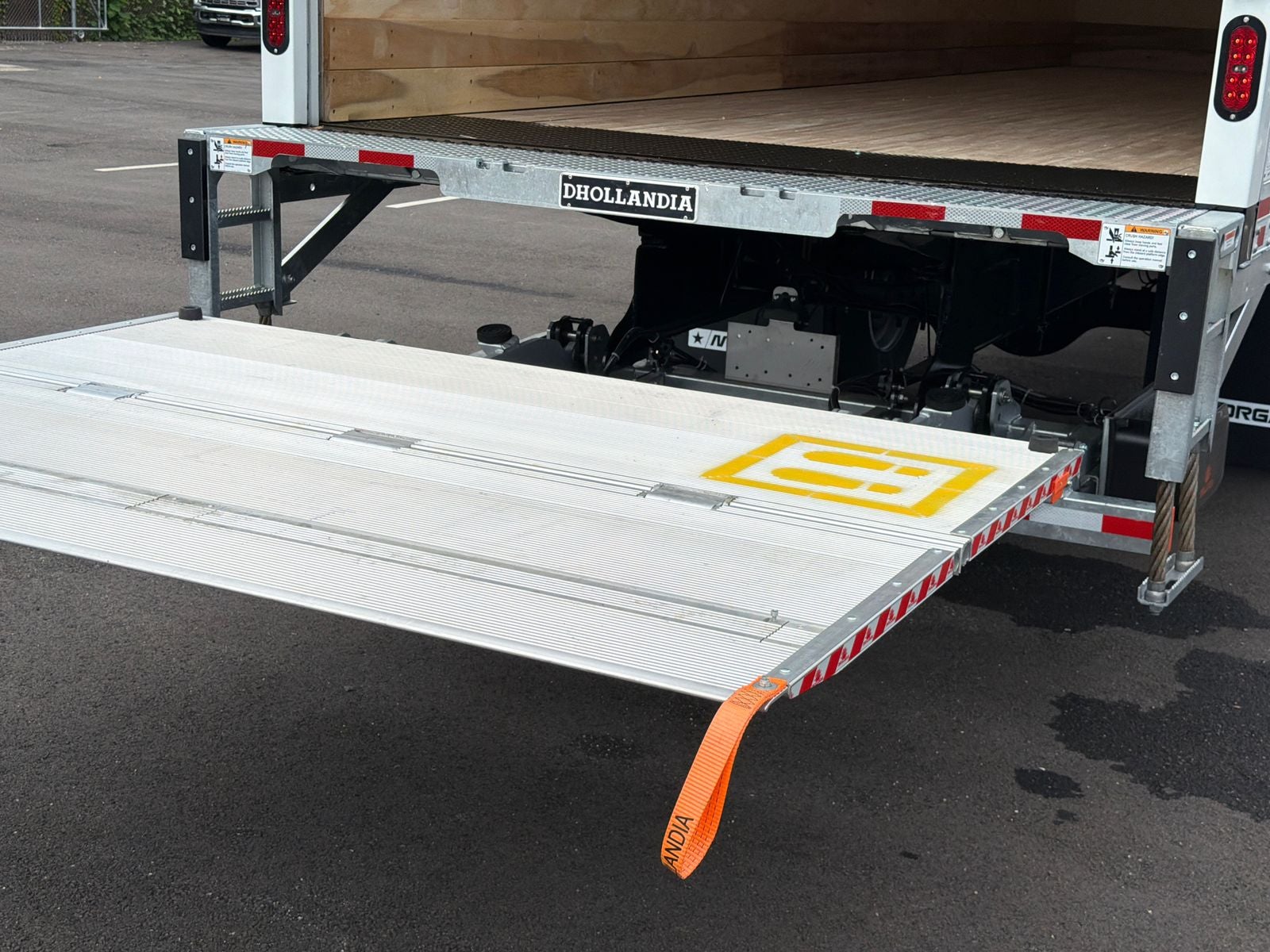 2027 Ford F-750SD Base