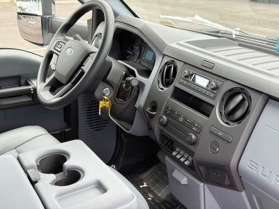 2027 Ford F-750SD Base