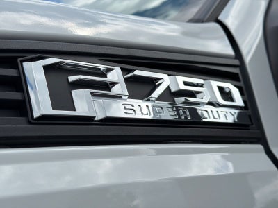 2027 Ford F-750SD Base