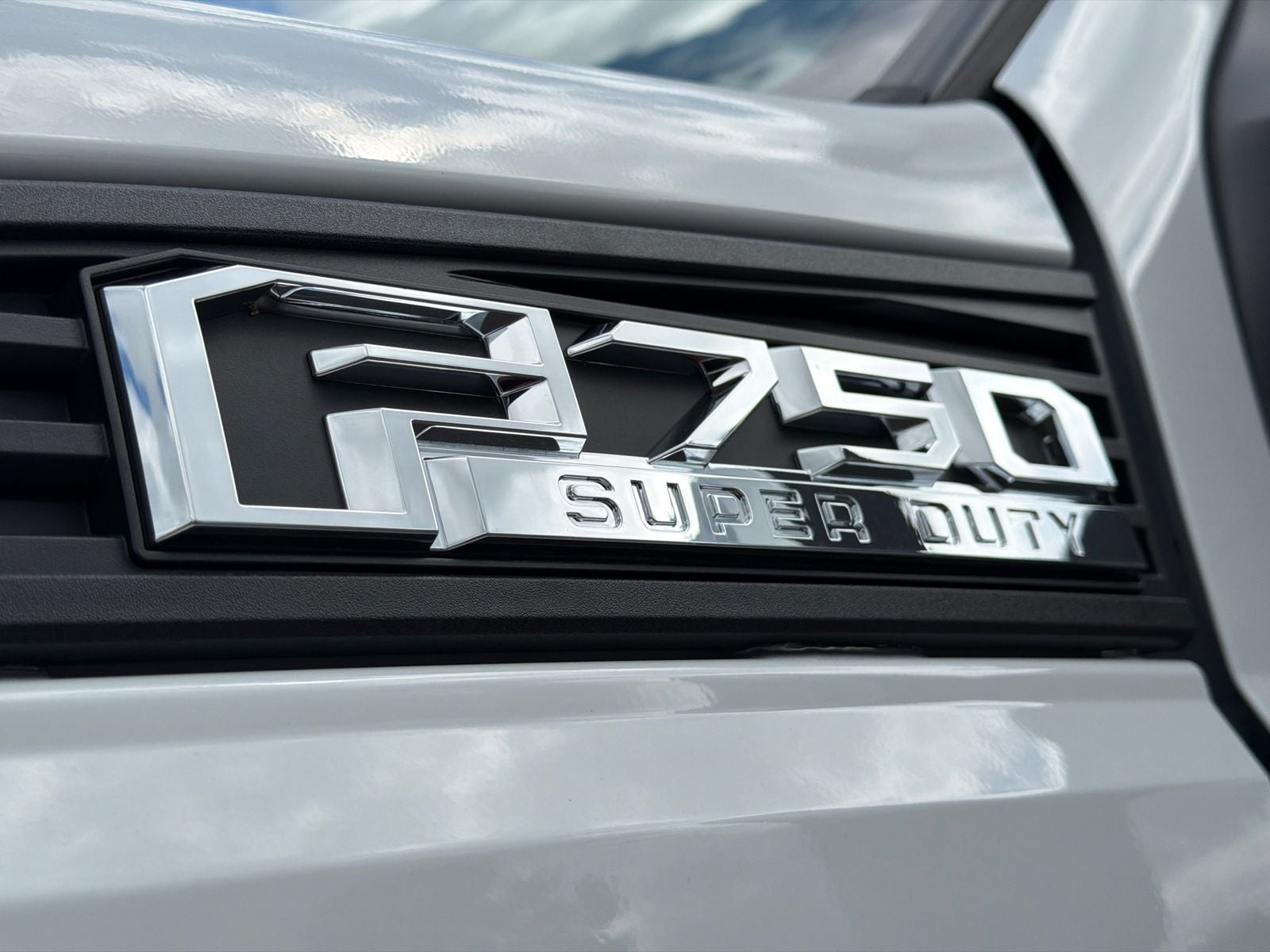 2027 Ford F-750SD Base