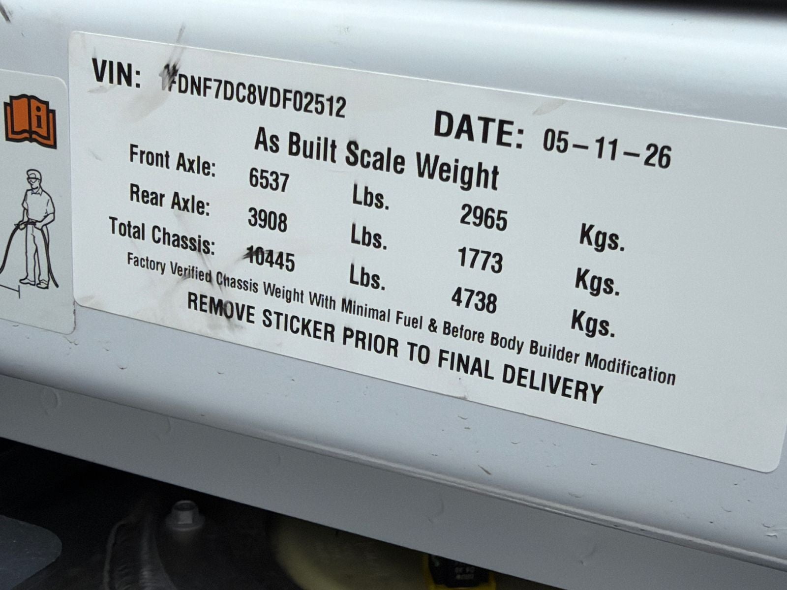 2027 Ford F-750SD Base