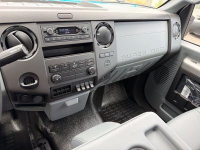 2027 Ford F-750SD Base
