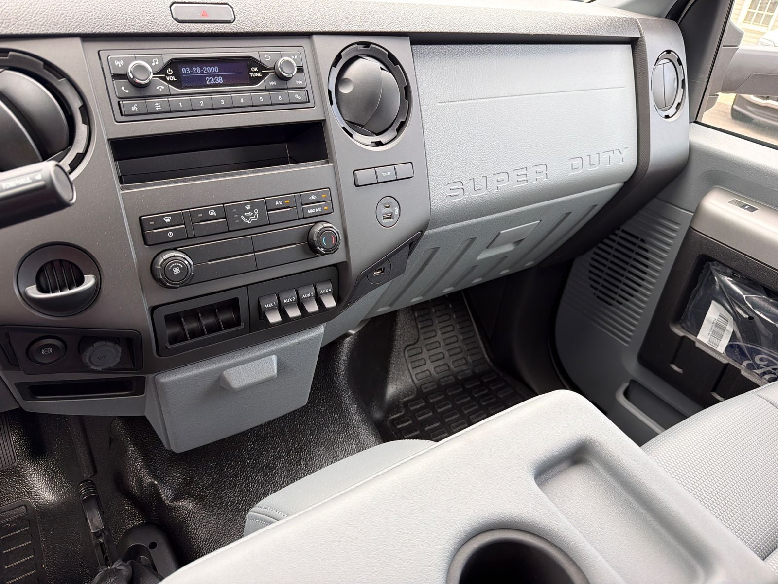 2027 Ford F-750SD Base