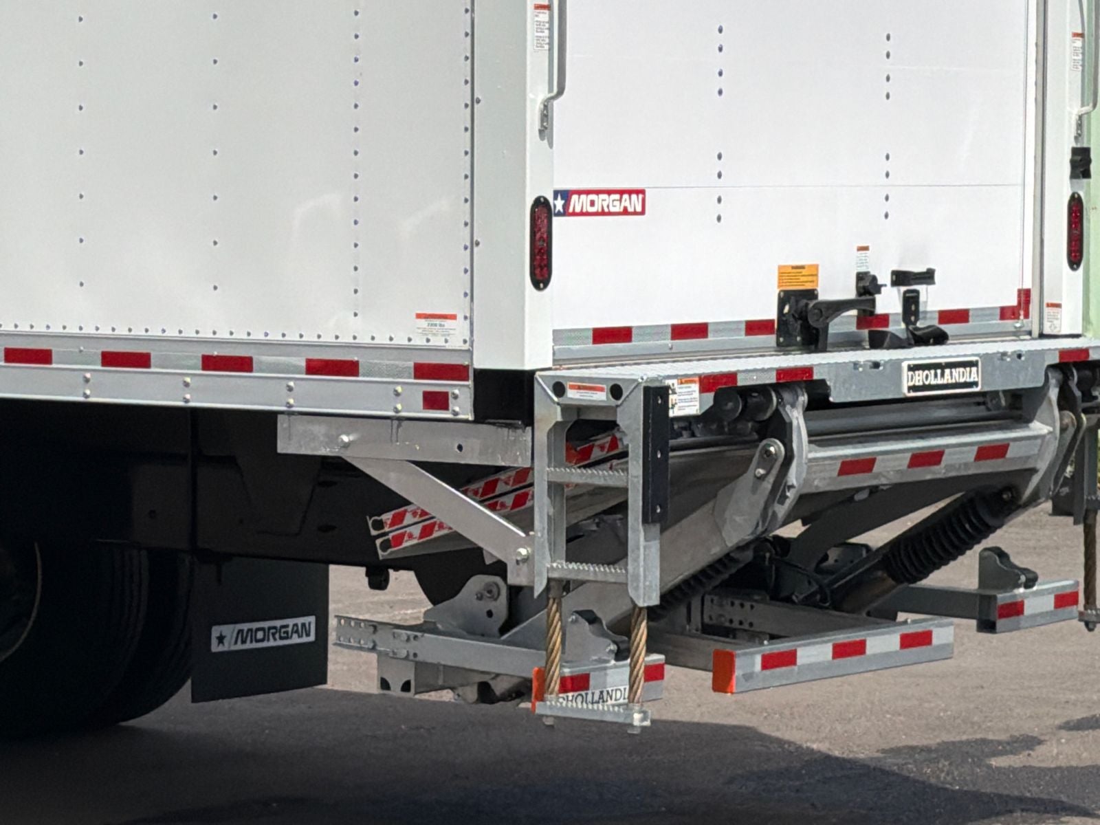 2027 Ford F-750SD Base