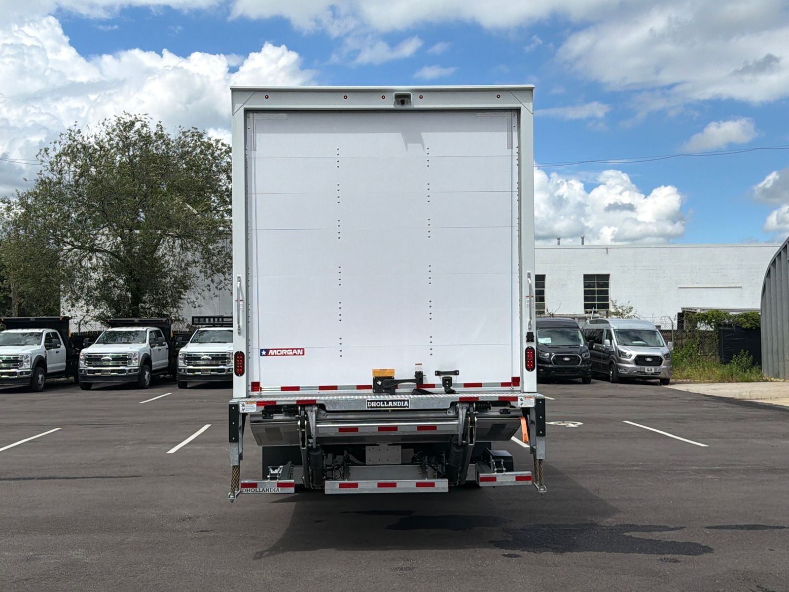 2027 Ford F-750SD Base