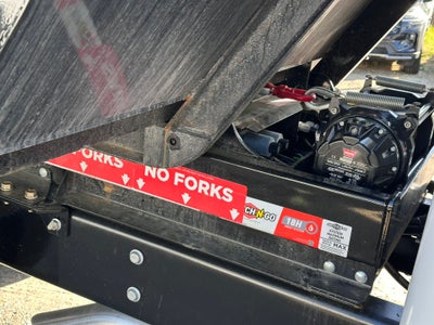 2025 Ford F-750SD Zoresco Switch n Go Body