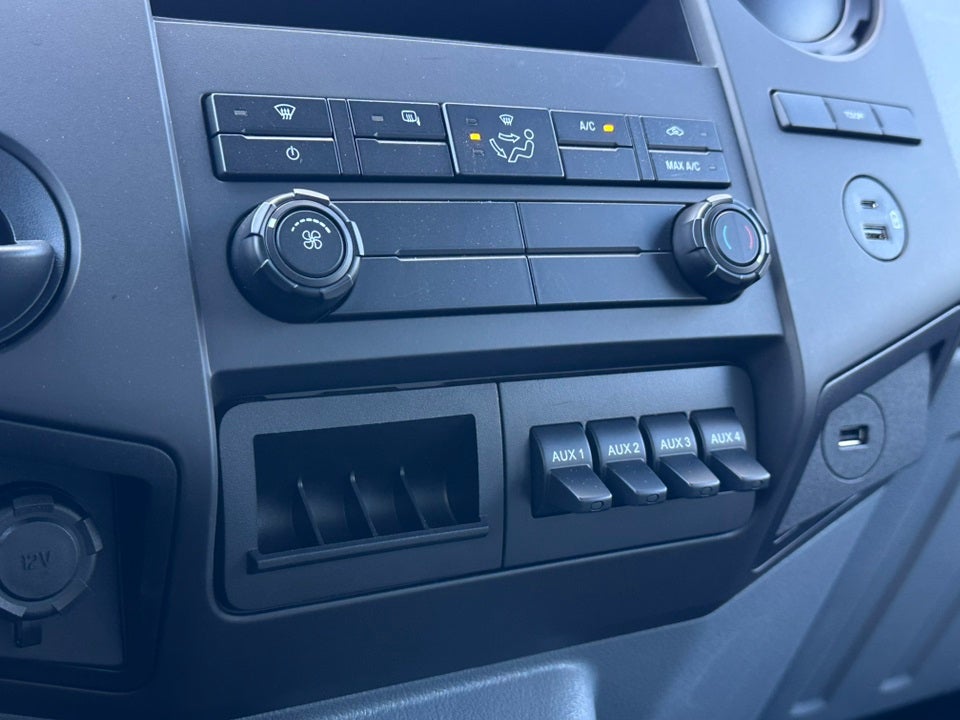 2025 Ford F-750SD Zoresco Switch n Go Body