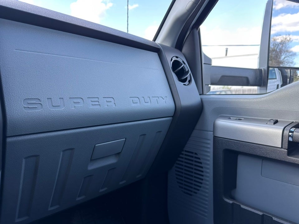 2025 Ford F-750SD Zoresco Switch n Go Body