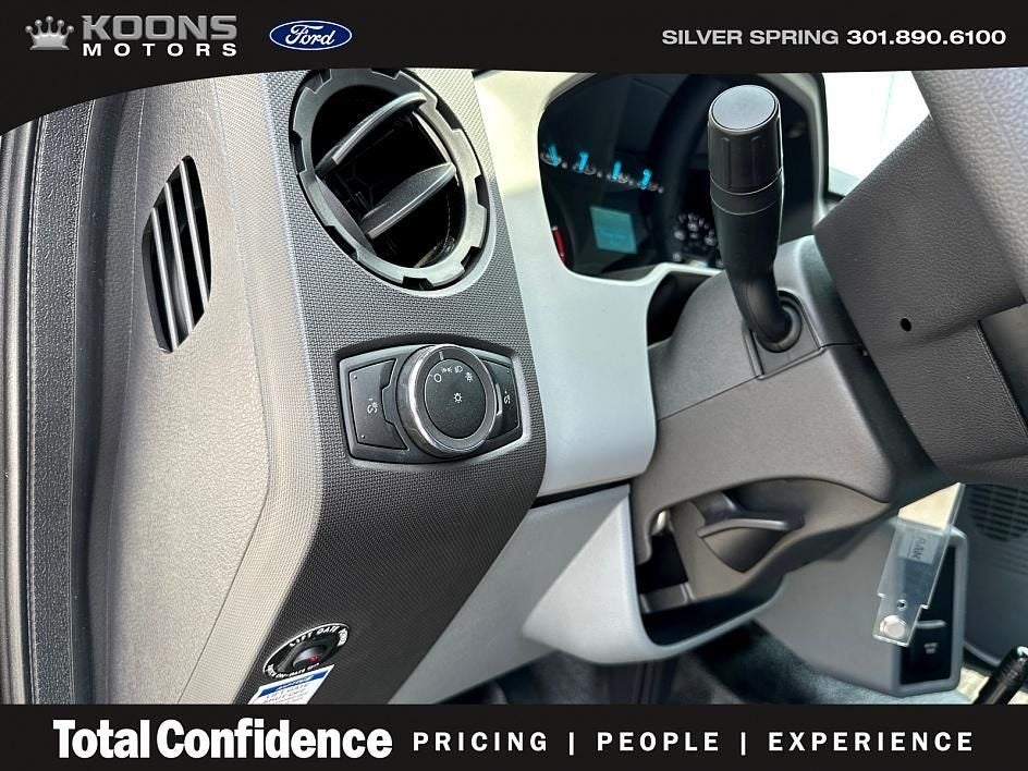 2024 Ford F-750SD Zoresco 26 Foot Box Truck