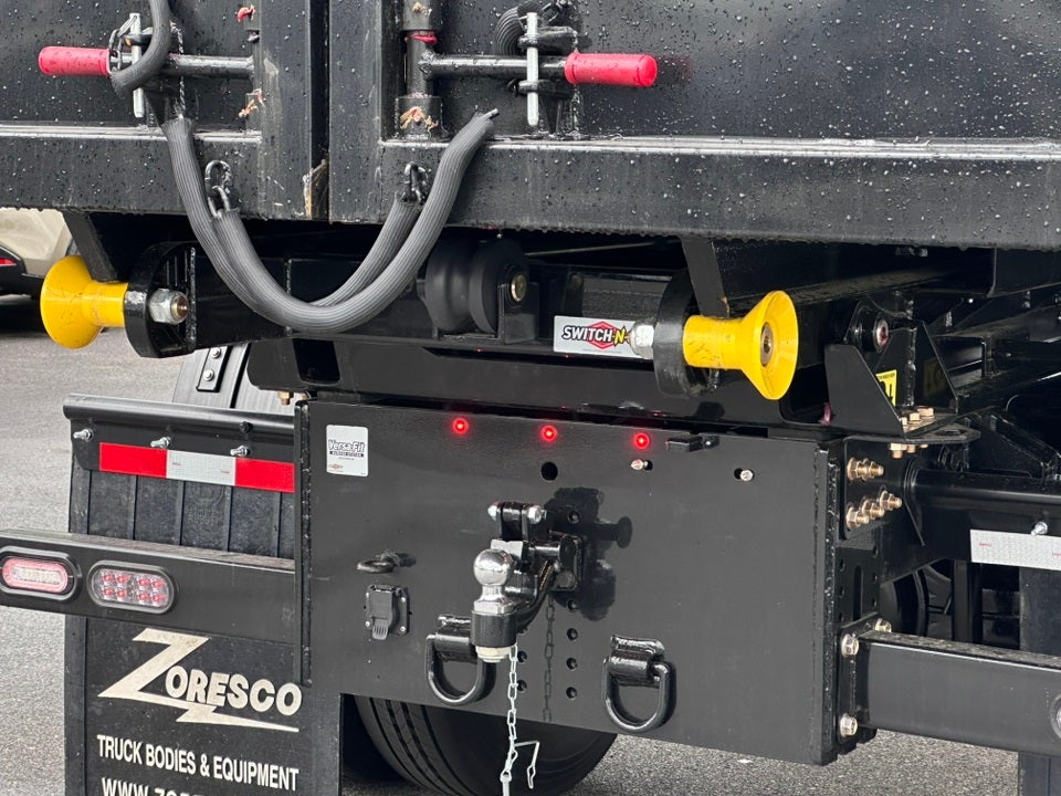 2025 Ford F-750SD Zoresco Switch N Go Body