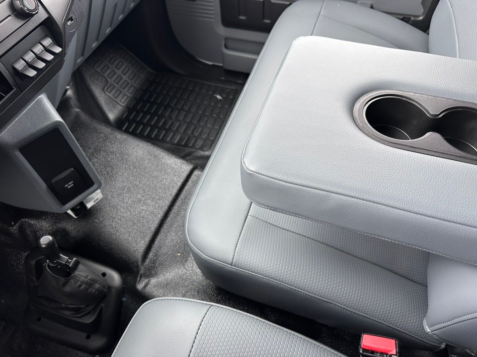 2025 Ford F-750SD Zoresco Switch N Go Body