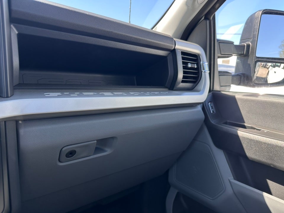 2024 Ford F-350SD XL 145 WB