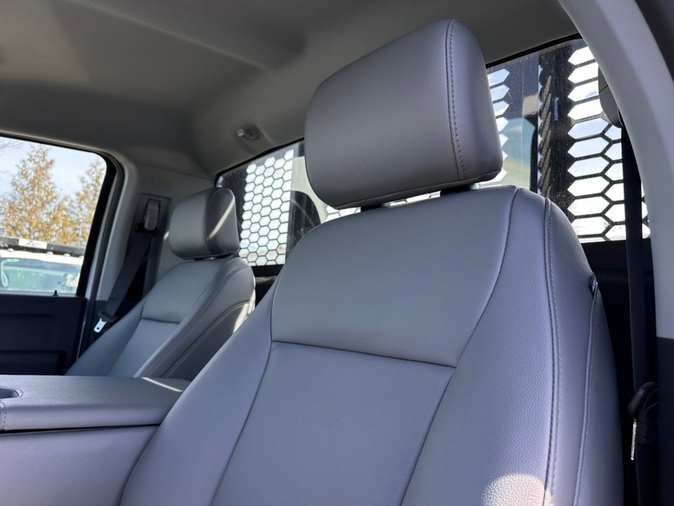 2024 Ford F-550SD Knapheide Platform Body