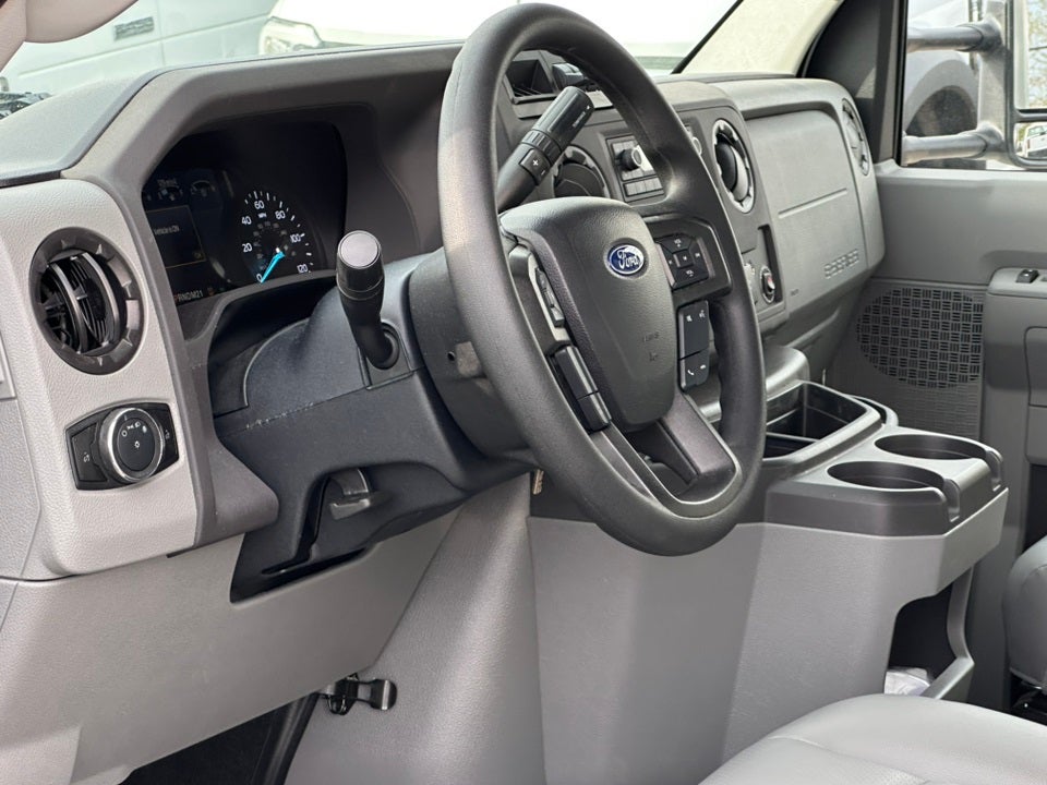 2026 Ford E-350SD Morgan Box Truck