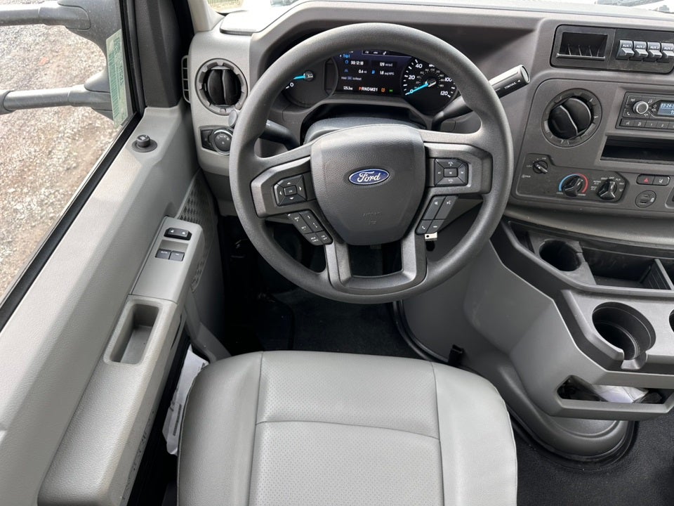 2026 Ford E-350SD Morgan Box Truck