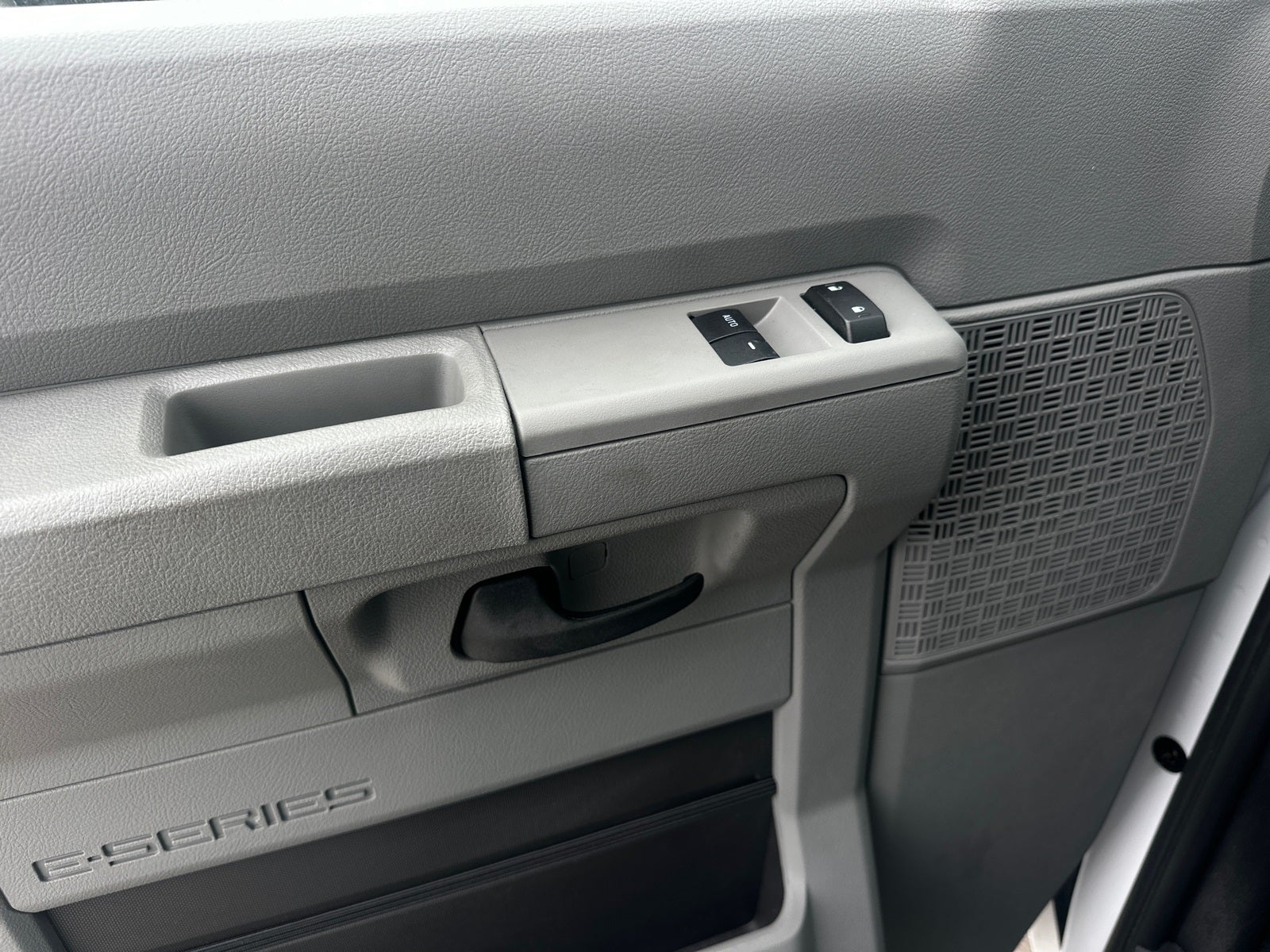 2026 Ford E-350SD Rockport Box Truck