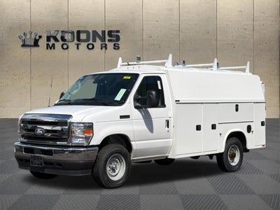 2027 Ford E-350SD Base Cutaway