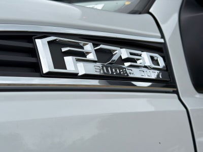 2027 Ford F-750SD Base