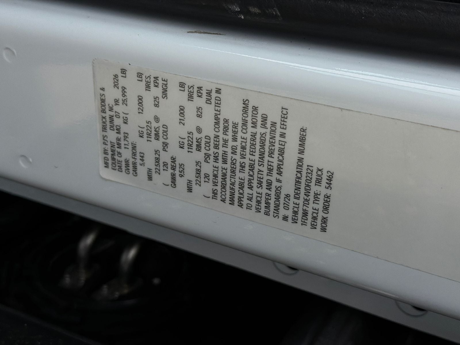 2027 Ford F-750SD Base